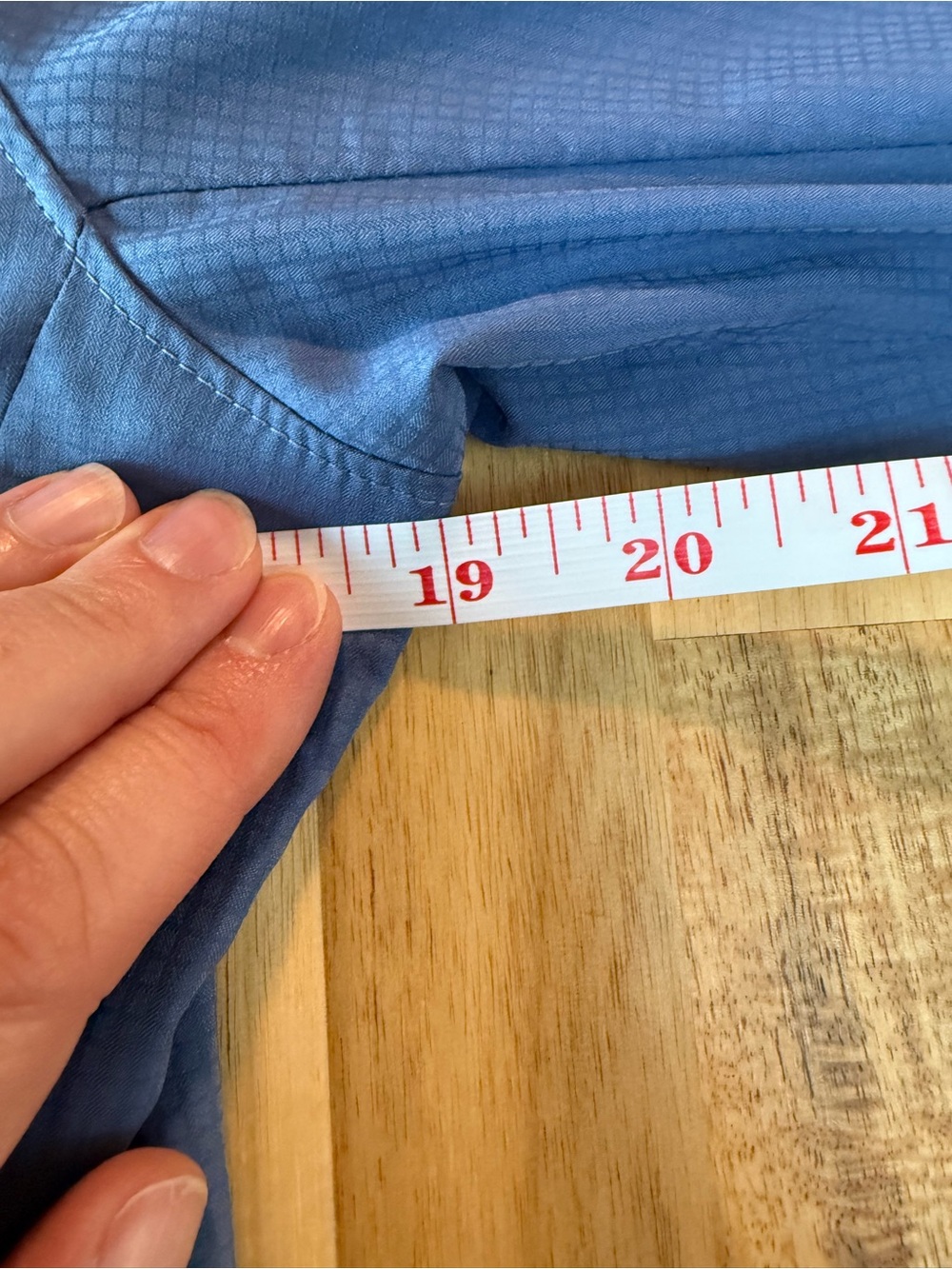 Columbia Women's Blue Button-Down Long Sleeve Shirt - Picture 5 of 13